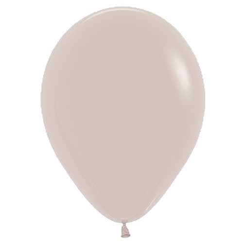 White Sand Latex Balloons by Betallatex